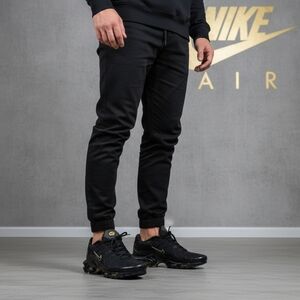 Nike Air Max Plus TN Men's Size 12 Black Metallic Gold Sneakers